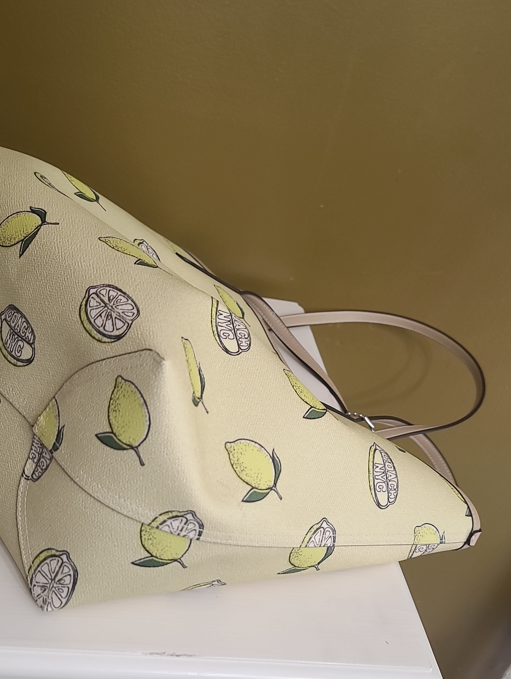 NWOT Coach Lemon-Print Tote in Pale Yellow with Tan Trim - Picture 12 of 16